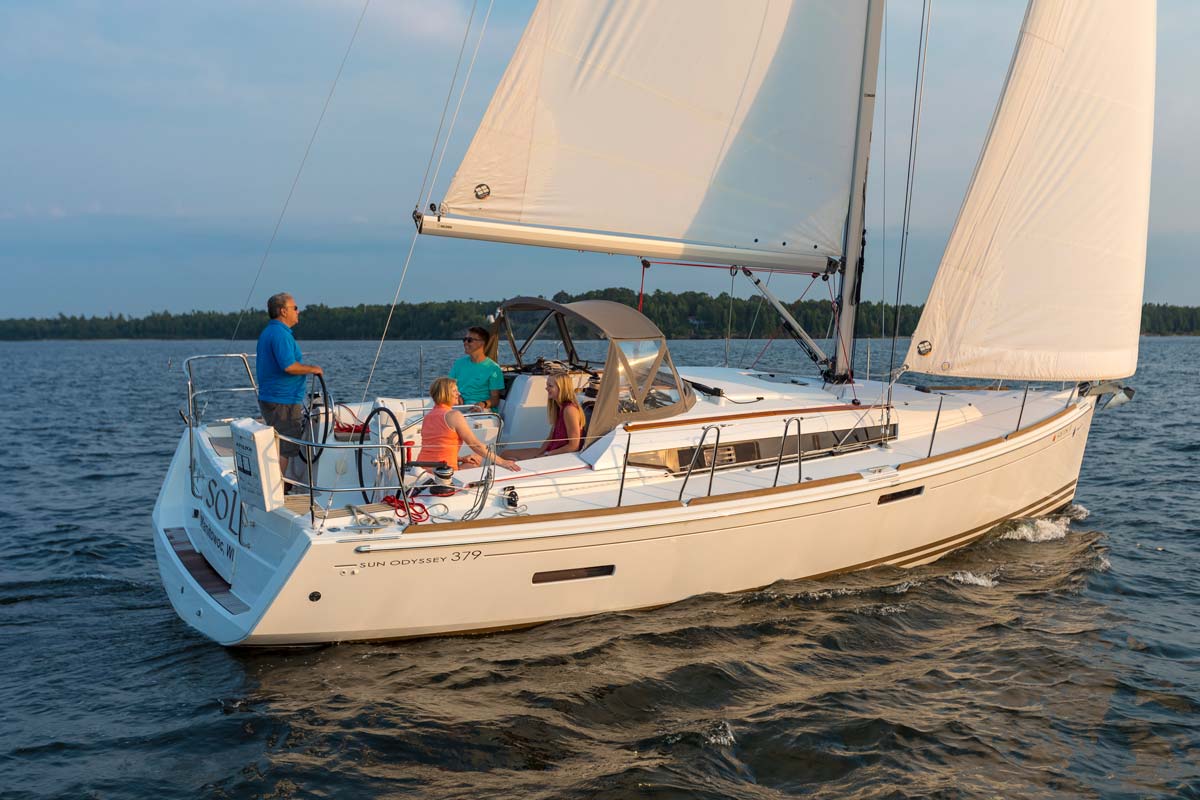 simplesail-charter-boat-jeanneau-379